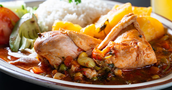 Estofado De Pollo Recipe - Ecuatorian Chicken Stew